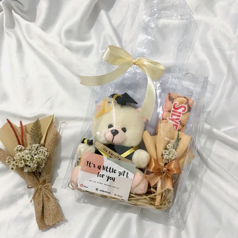 GIFT WISUDA BONEKA/BUNGA/ BOUQUET SIDANG / HAMPERS / KADO ULANGTAHUN/  TAS TRANSPARAN /KADOGRADUATIO
