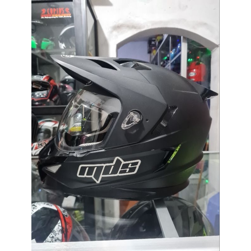Helm MDS Supermoto bekas pakai