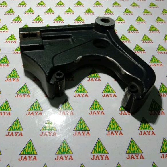 Adaptor Bracket Kaliper Rem Belakang Harley Davidson HD FXR Dyna Original