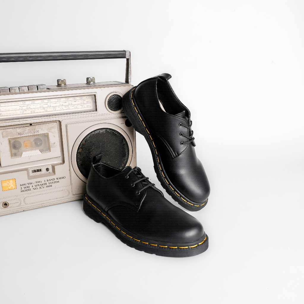Sepatu Pria Docmart Pendek | Low Boots | Original | Fuotten