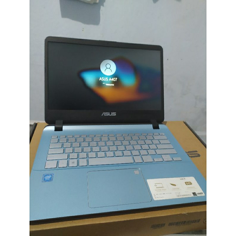 Laptop ASUS A407M