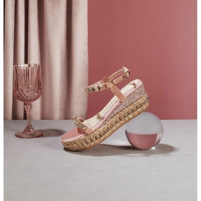 VBE valencia by enrica Barbara wedges pink / Golden Heels Maroon size 39