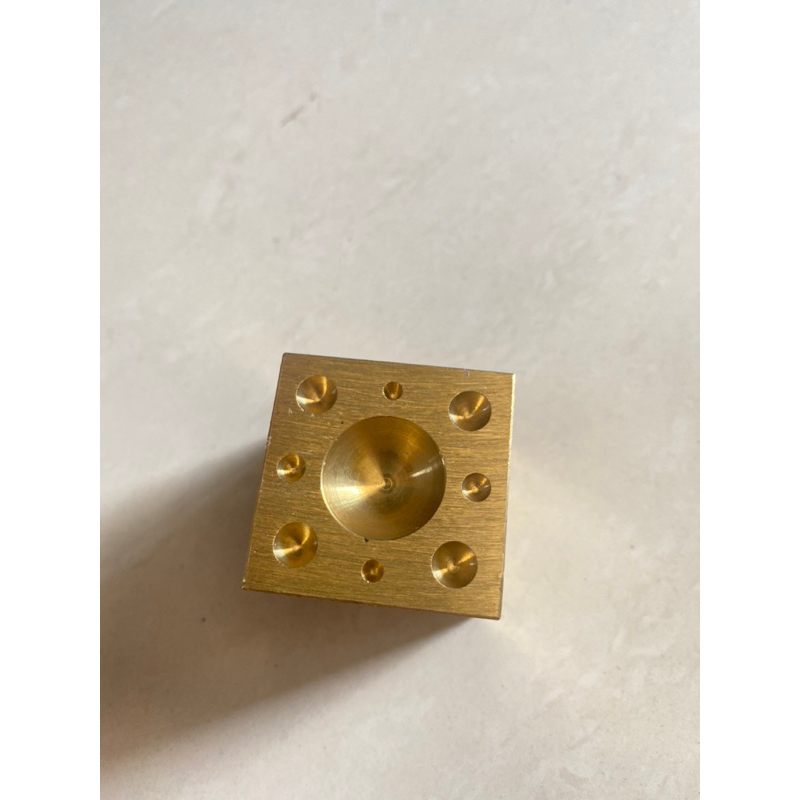 dadu totokan kuningan kecil / Lumpang Bola dadu kuningan kecil