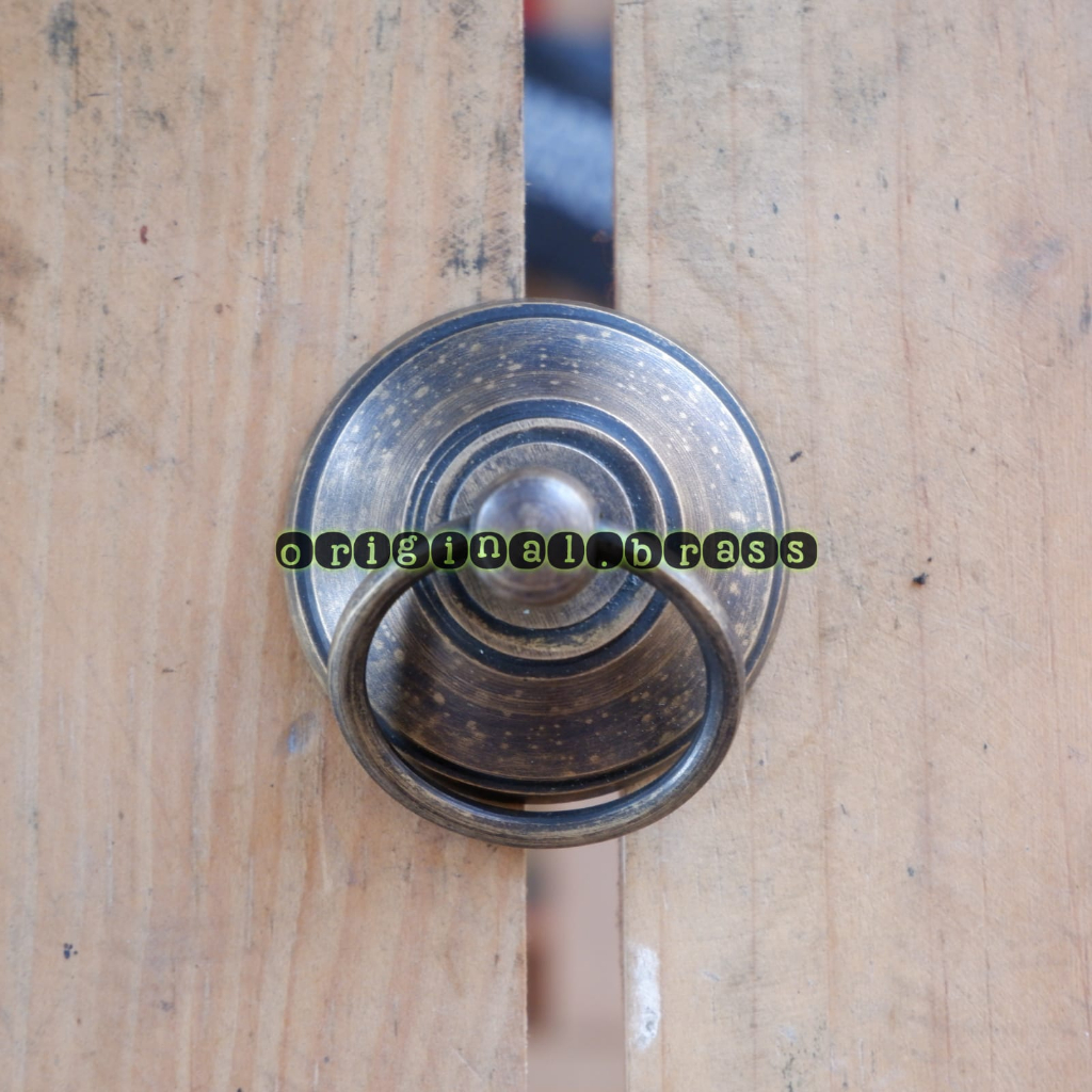 Tarikan laci kuningan antik bulat minimalis