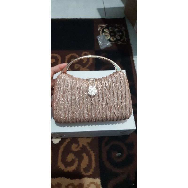 Tas Pesta Clutch Donatello Champage