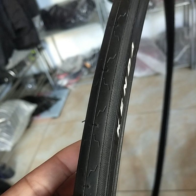 Ban luar kenda 700x25c