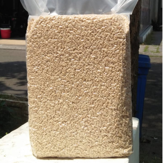 

Kacang Mede Menir Mete Pecahan 2-3mm Mentah BB1 ( 500g )