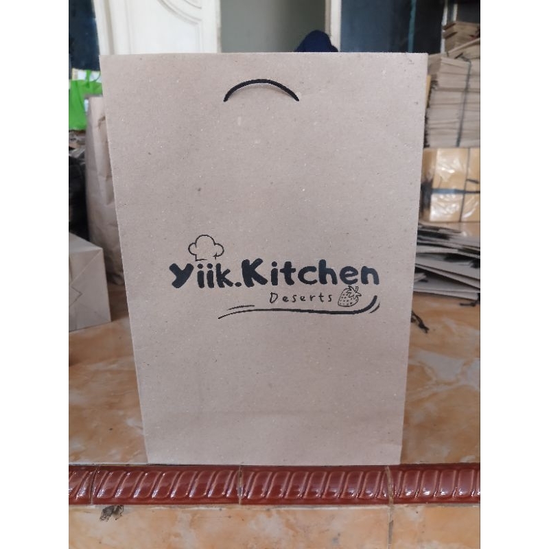 

paperbag ukuran 17x9x25