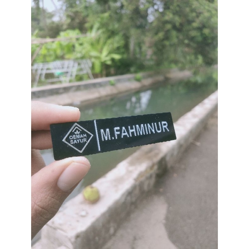 

name tag/nama dada/akrilik