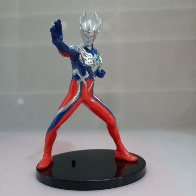 Mainan Action Figure Ultraman Zero blue