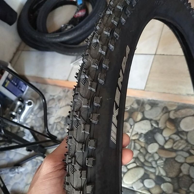 Ban Luar Kenda 27,5x2.10