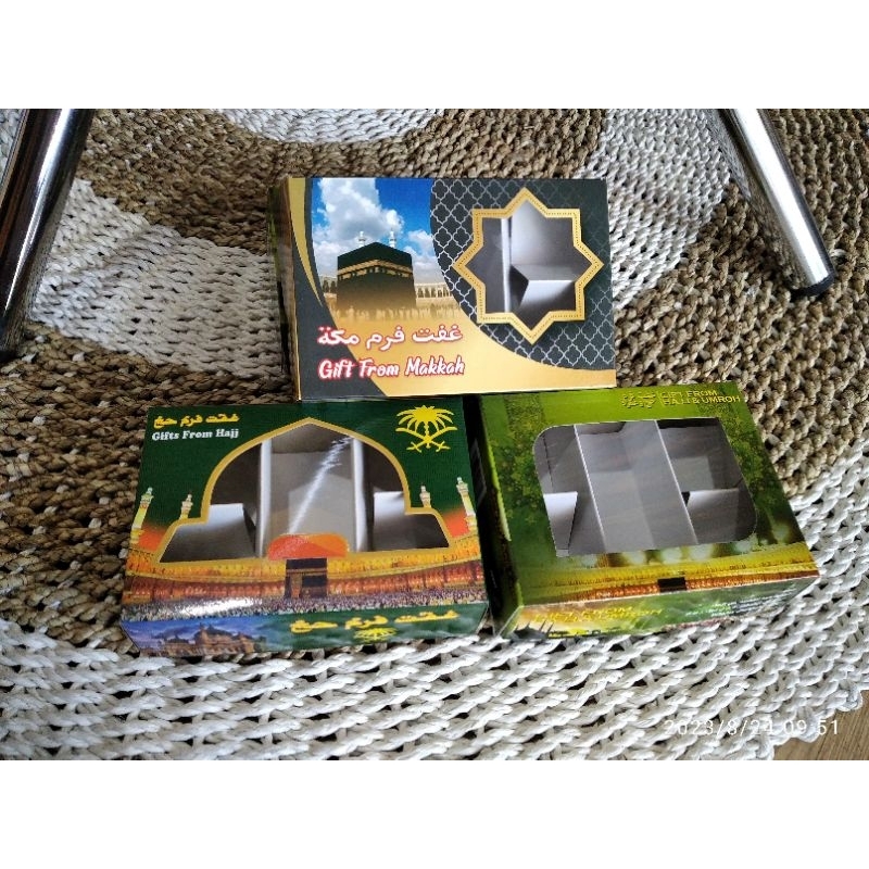 

Kardus Oleh oleh Haji & Umroh/ Dus oleh-oleh Haji Ecer/ Box Oleh oleh Haji Umroh