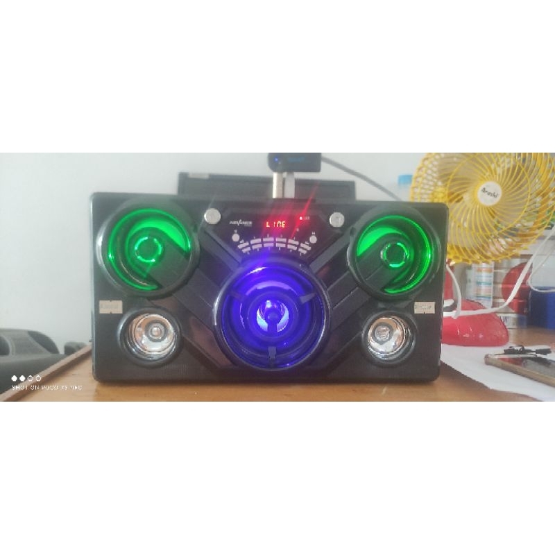 Speaker Advance H-334 Kondisi Rejeck pegangan atas lepas. Suara masih Jos. Plus dapat bonos Recerver