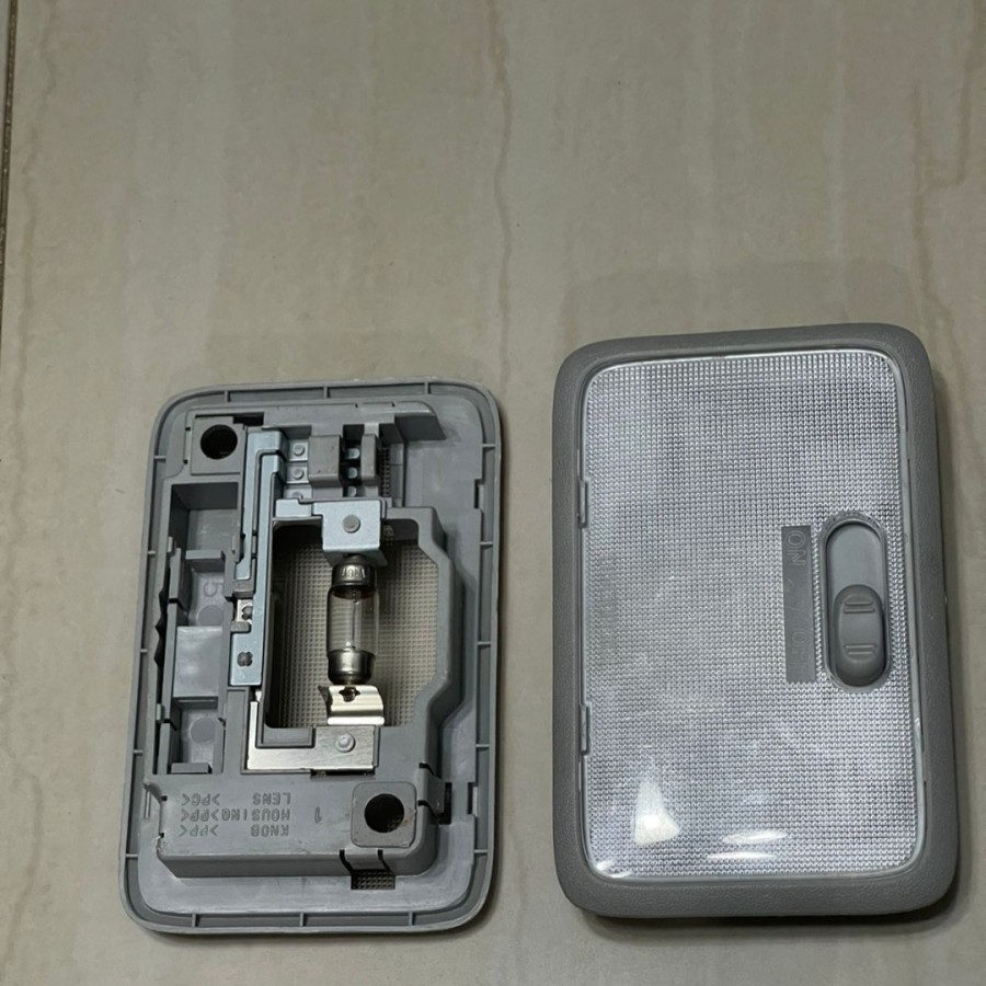 lampu plafon avanza original baru