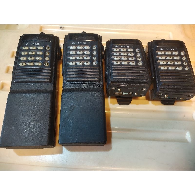 HT UHF FREKUENSI 350NHZ COTTONWOOD ARIZONA  USA FAST TP4800