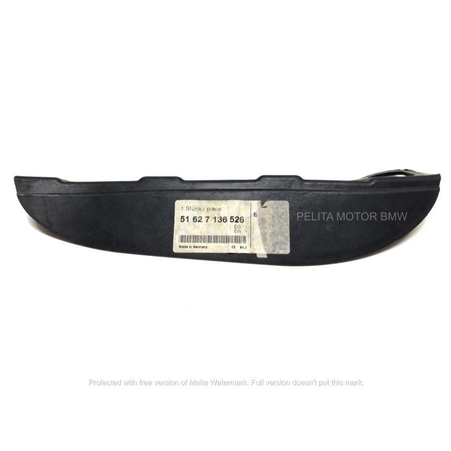 Cover Bawah Bemper BMW E90 Bagian Kanan (Original Part)