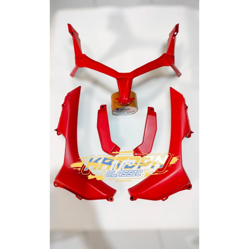 Garnish dudukan lampu depan vario 125 150 new led merah