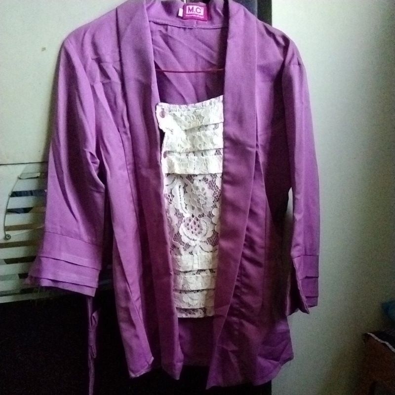 Preloved kebaya Bali modern ungu