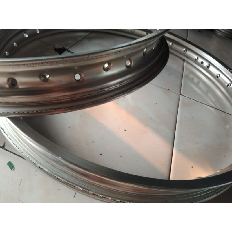 velg  aluminium YAMAHA WR TAKASAGO EXCEL ASIA J18x215 hole D/36  B/32