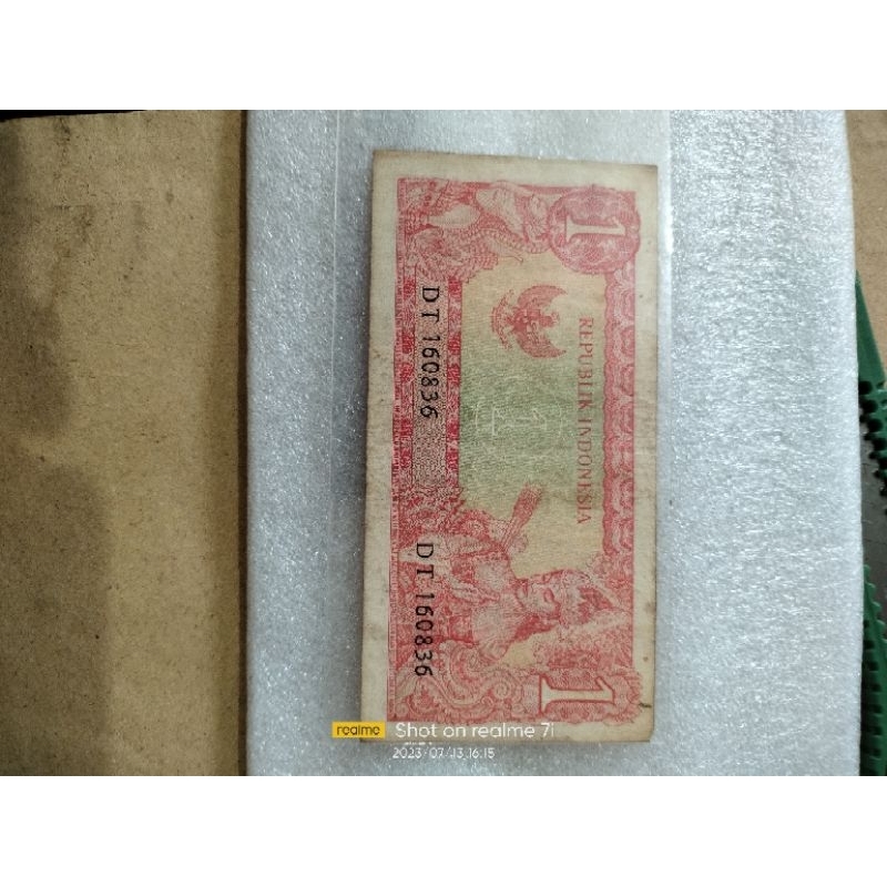 numistik / uang kertas sukarno 1rp