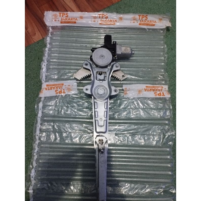 motor dinamo regulator power window mitsubishi Outlander