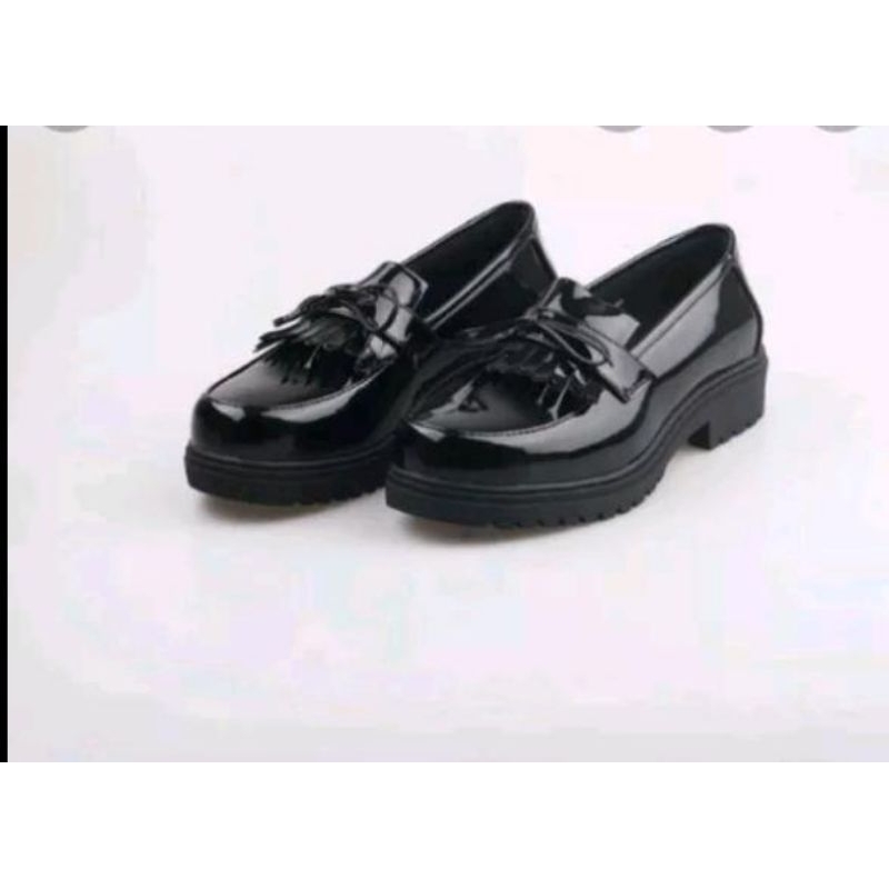 Sepatu Cewek Donatello