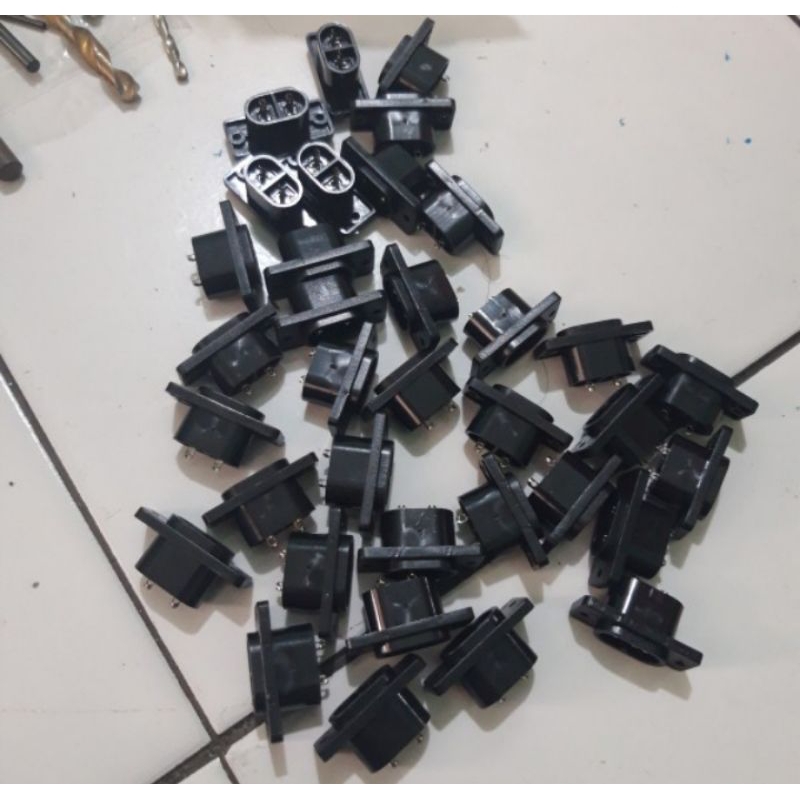 Soket AC Angka 8 female terminal 2 pin/konektor kabel power 2 lubang