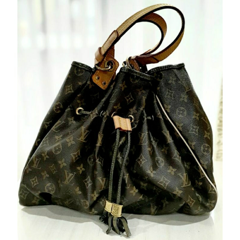 Tas tenteng model serut LV Irene Monogram preloved /LV Irene monogram bag preloved