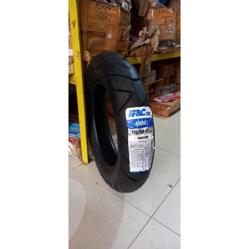 110/90-12 ban luar belakang tubles untuk motor scoopy,genio,freego merk irc