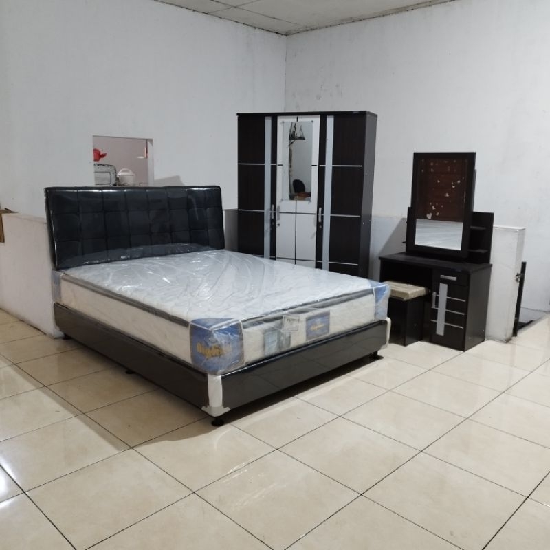 Kamar set Springbed Bigline Pillow top dengan Lemari dan Meja Rias