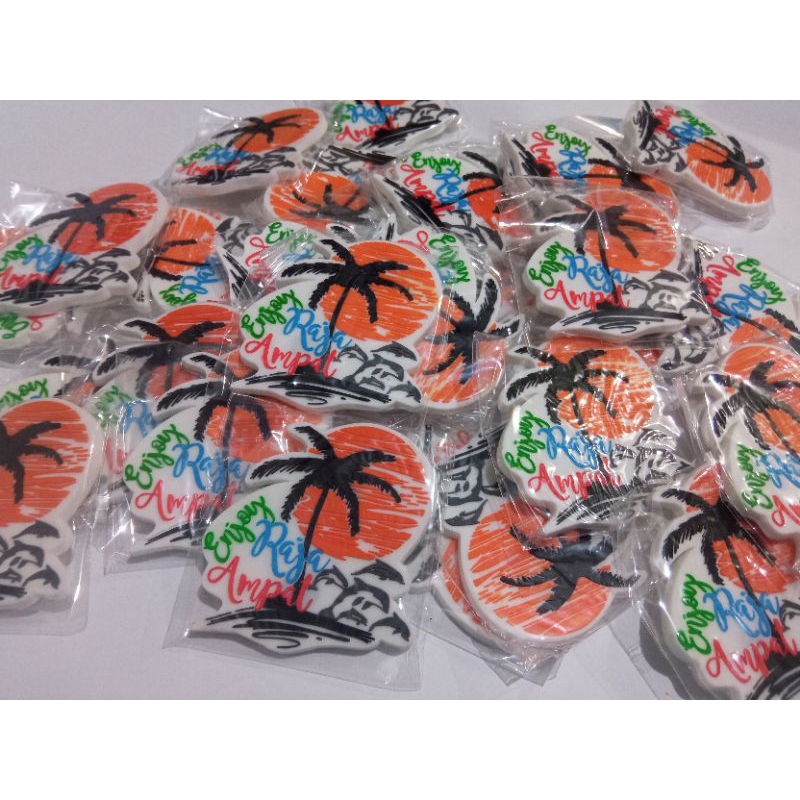 magnet kulkas khas papua/Tempelan kulkas khas papua raja ampat/tempelan kulkas papua/oleh oleh khas 