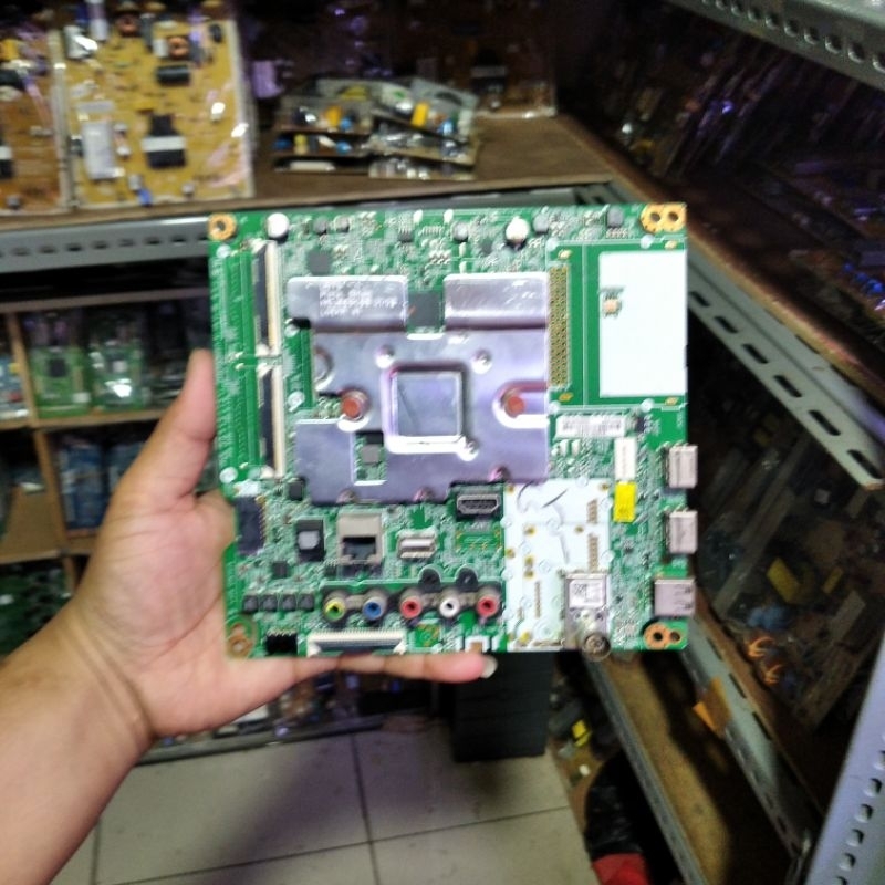 LG 43UN7300PTC MOTHERBOARD - MESIN TV - MB - MAINBOARD SMART TV LED LG 43UN7300PTC