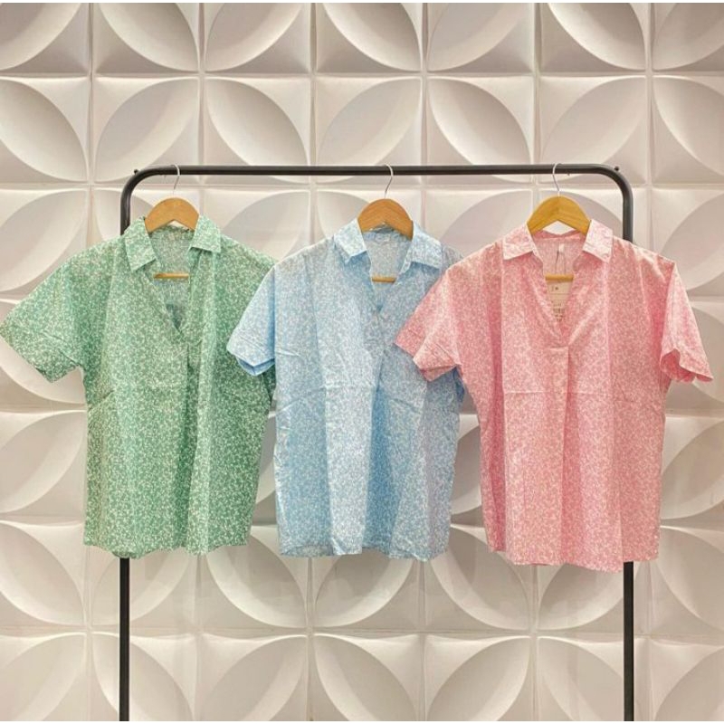 Nathaniah Baju Atasan Motif Bunga