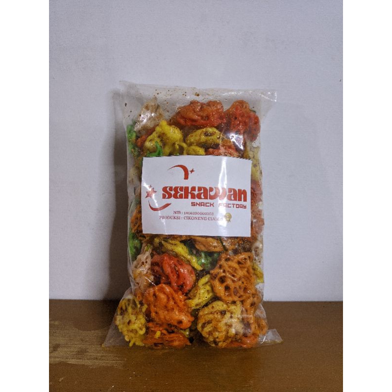 

Kerupuk seblak pelangi