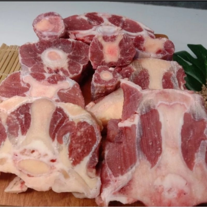

Buntut Whole Cut / Buntut Sapi / Sop Buntut Bakar / Berat 1kg / Halal