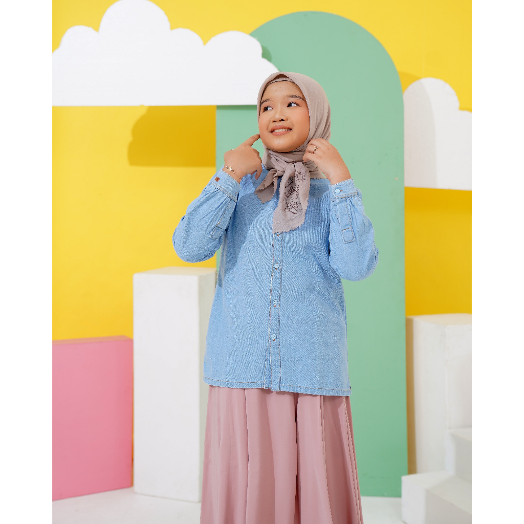 LITTLE MISSMOS - New Namia Blouse, Blouse Anak muslim lengan panjang dengan bahan Katun denim yang pas ketebalannya untuk kemeja, dengan warna basic denim dark dan light denim