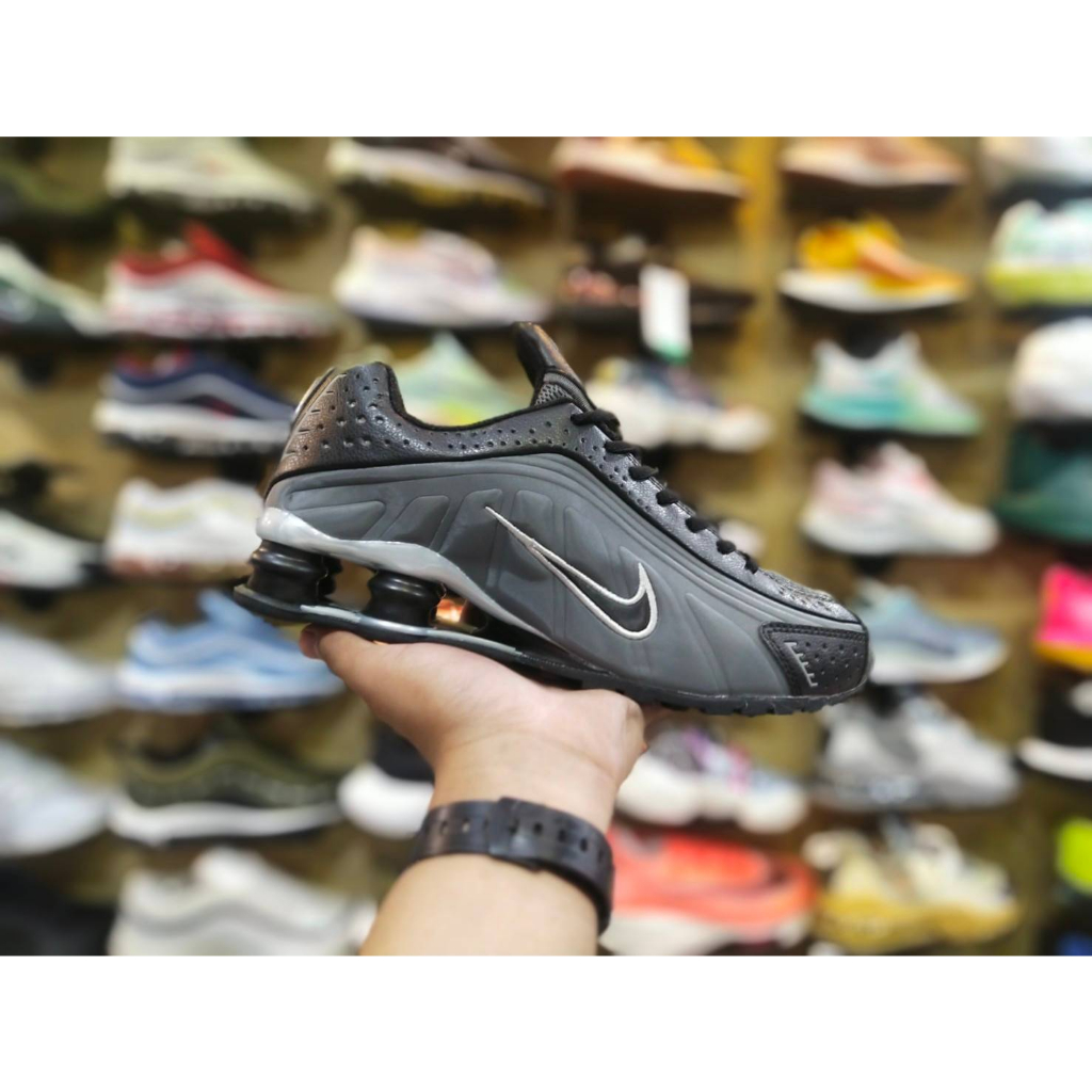 Nike Shox R4 Gray