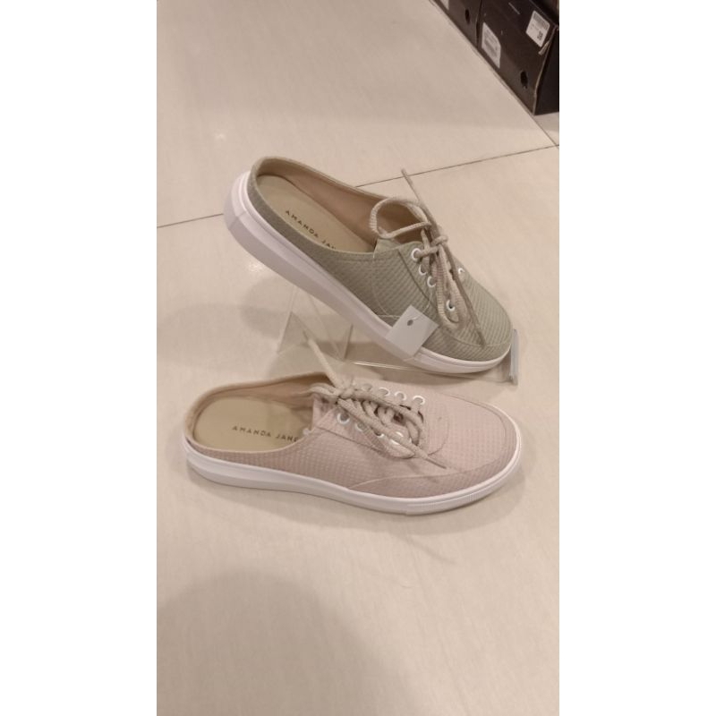 NEW SNEAKERS BUSTONG TALI SNEAKERS TERBARU AMANDA JANE'S SLIP ON KEKINIAN KEREN ORIGINAL AMANDA JANE