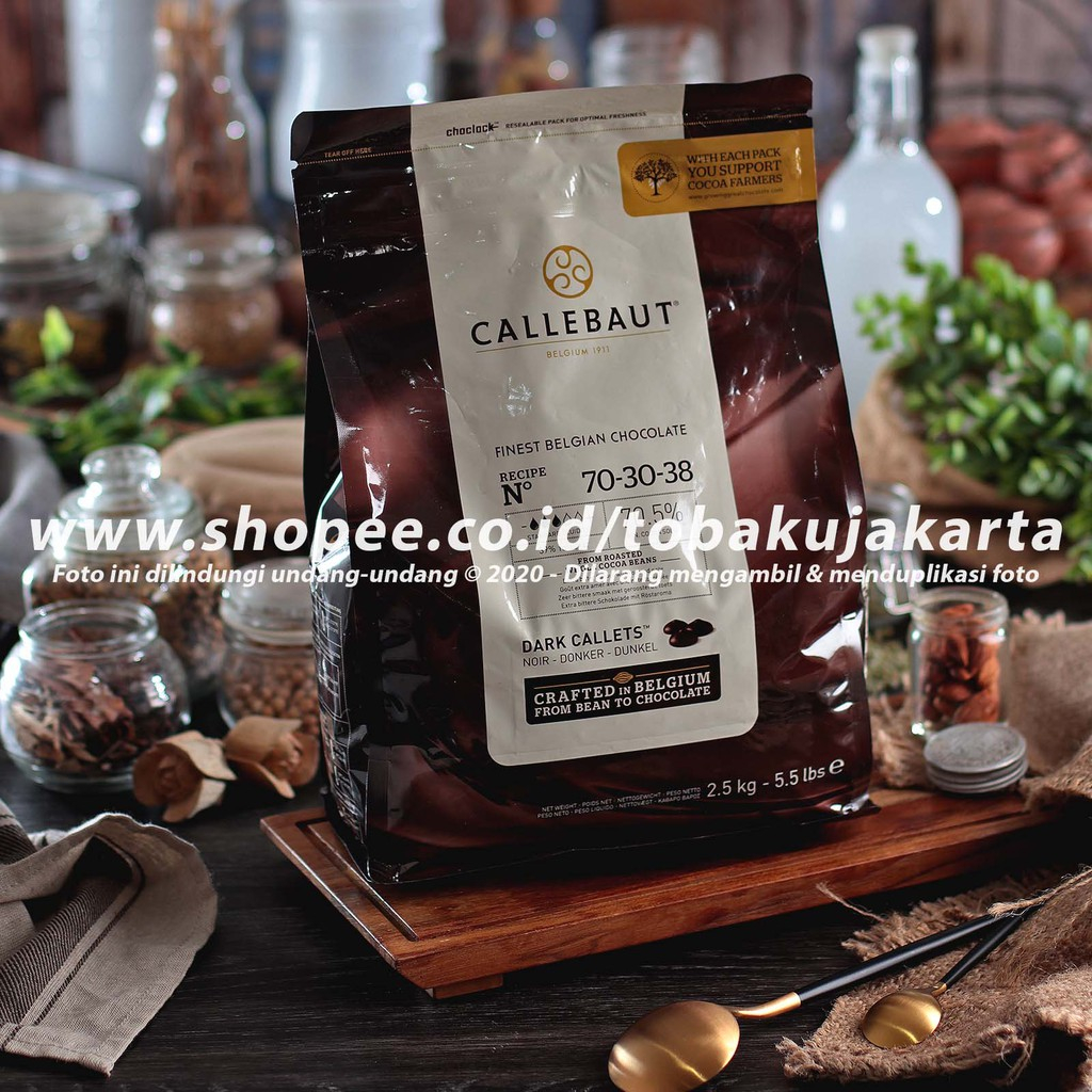 

Callebaut NOIR 250gr Dark 70,5% Chocolate Couverture Cokelat Coin 7030