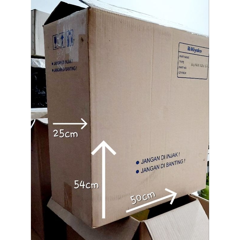 

Kardus Bekas Tebal Besar Tinggi 50X25X54