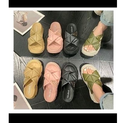sandal tawana