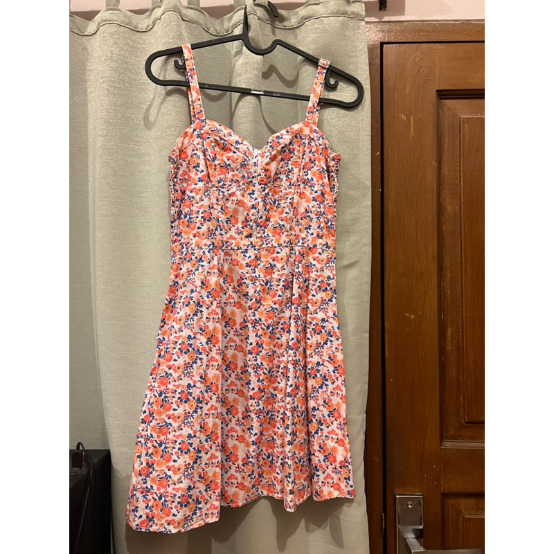 Preloved HnM Floral Dress