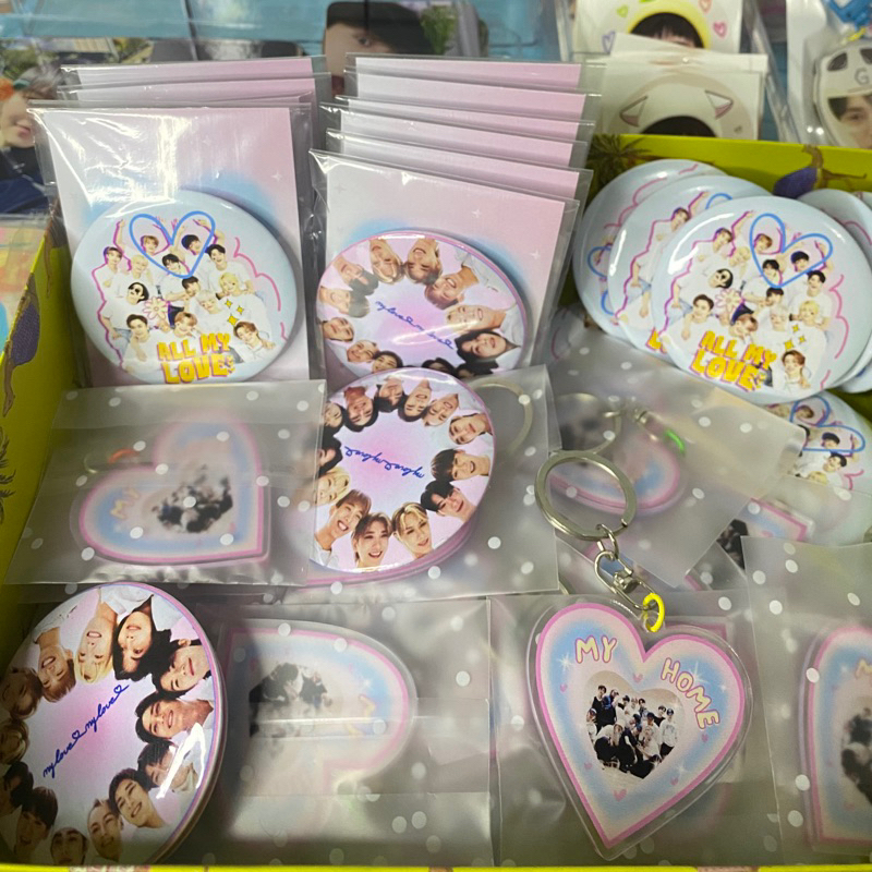 Seventeen Pin Button Keychain OT13