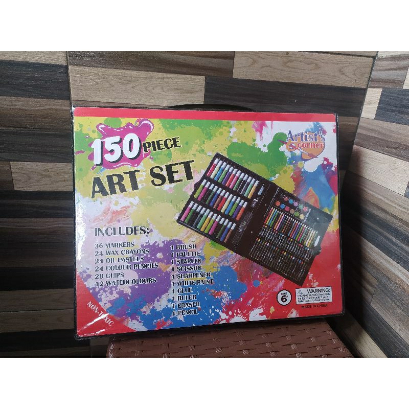 

Crayon Set / Art Set isi 150pcs