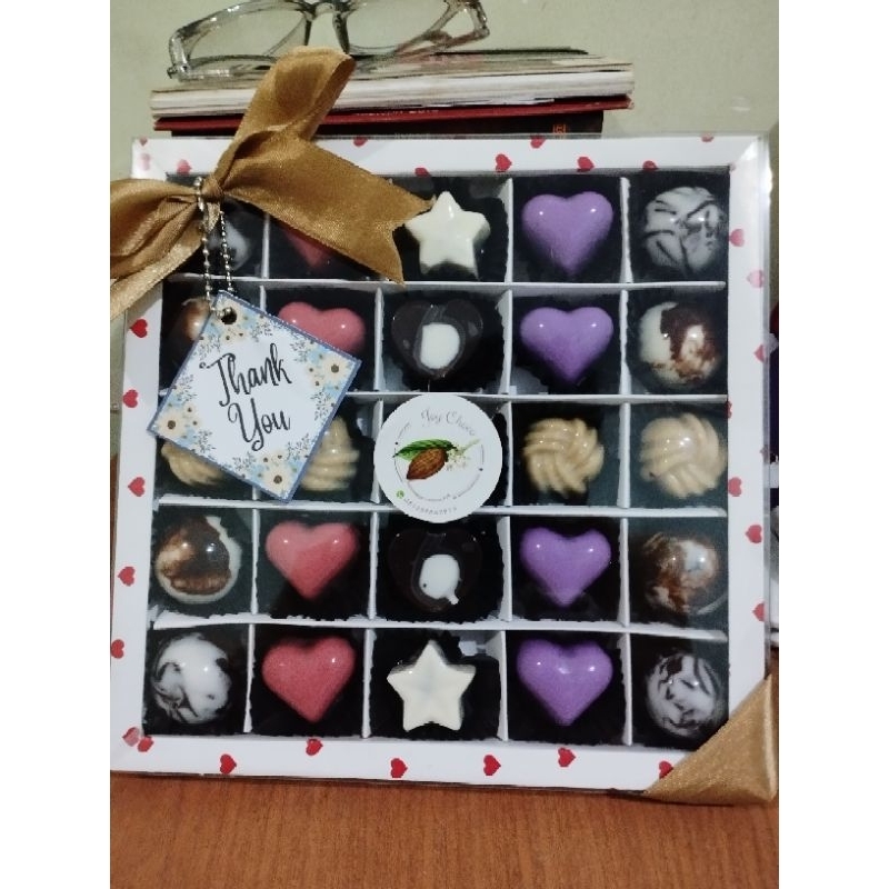 

Coklat box/hampers coklat/coklat praline