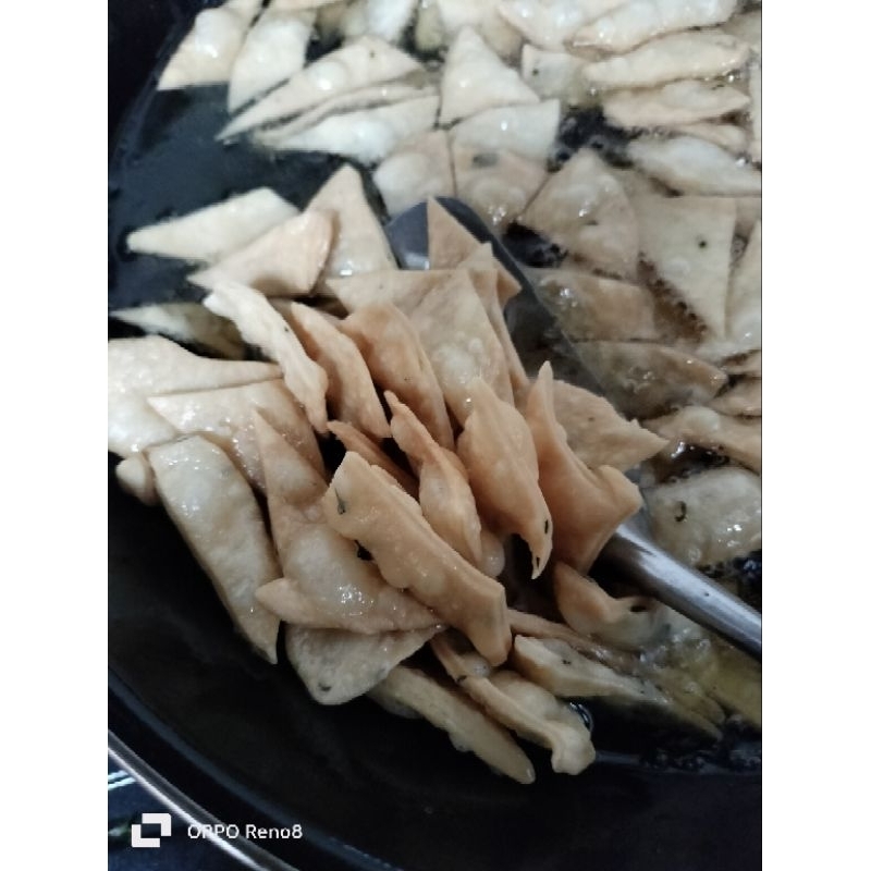 

kerupuk keripik kulit pastel