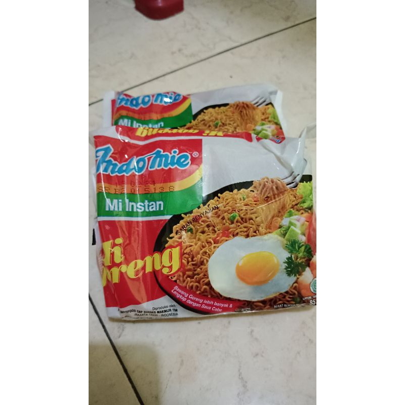 

Mie instan Indomie Goreng 5pcs