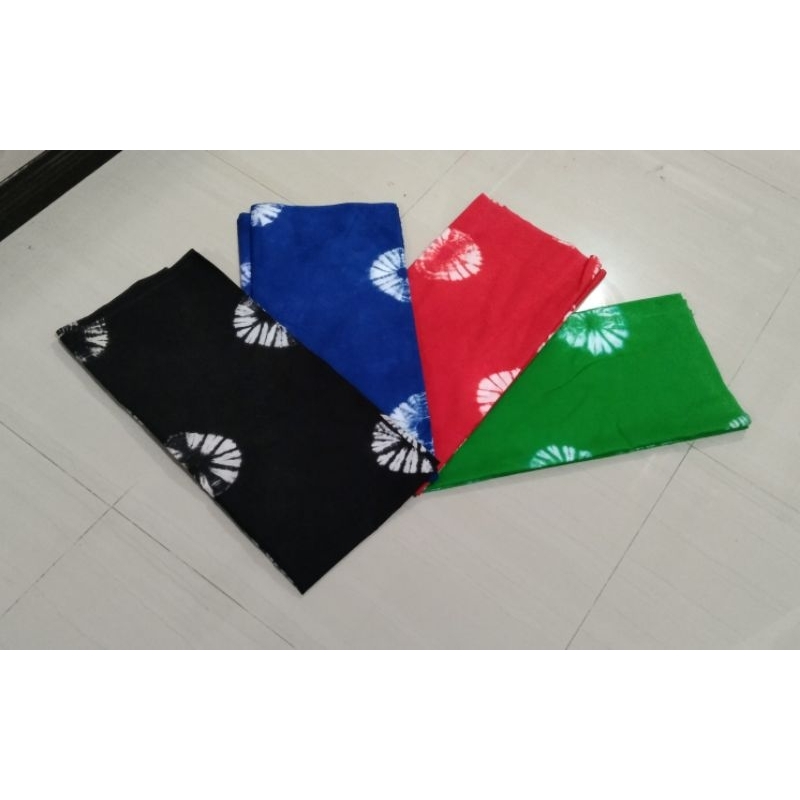 kain batik shibori warna warni hitam biru merah hijau