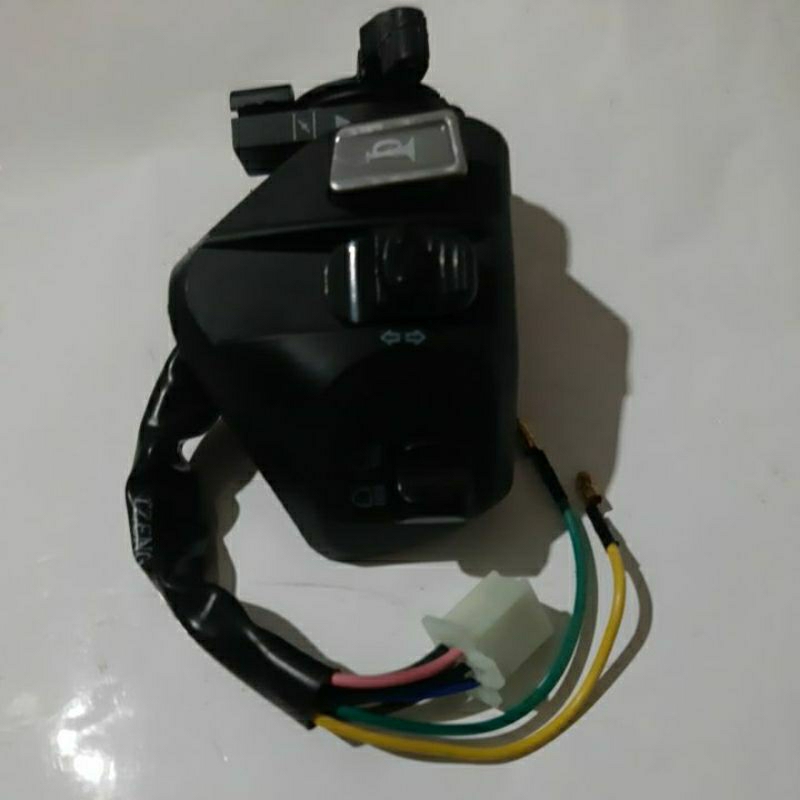 Holder kiri Mio GT/ Holder kanan mio