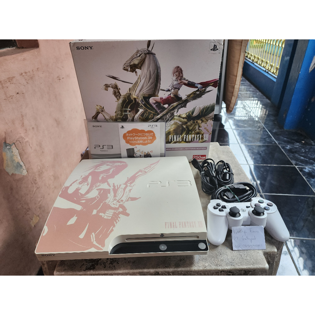PlayStation PS 3 PS3 Slim Final Fantasy XIII Limited Edition Fullset 3